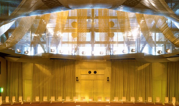 « Reconnaître le droit des Européens à la continuité de leur civilisation »