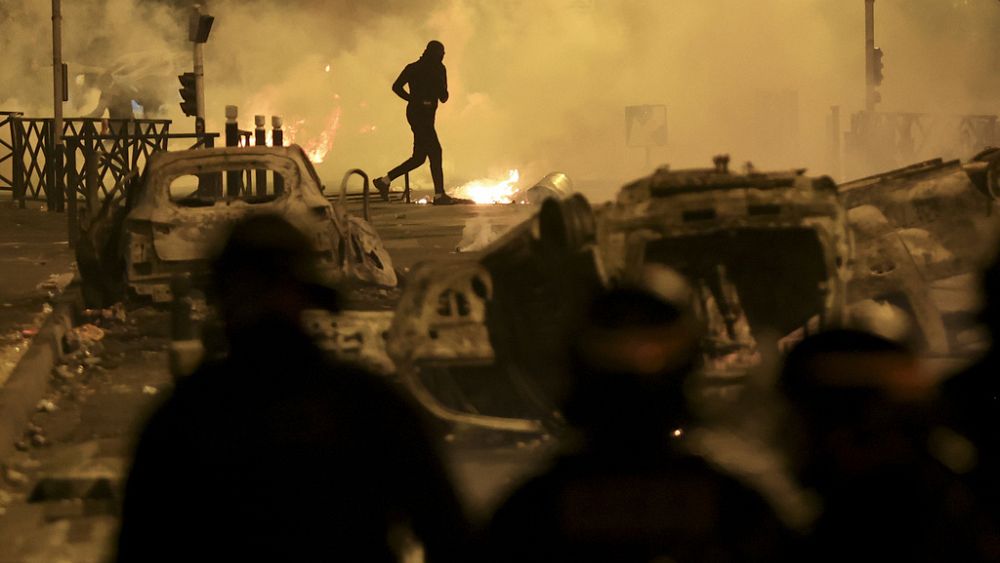 Émeutes en France : quelles différences entre les violences urbaines de 2023 et 2005 ?