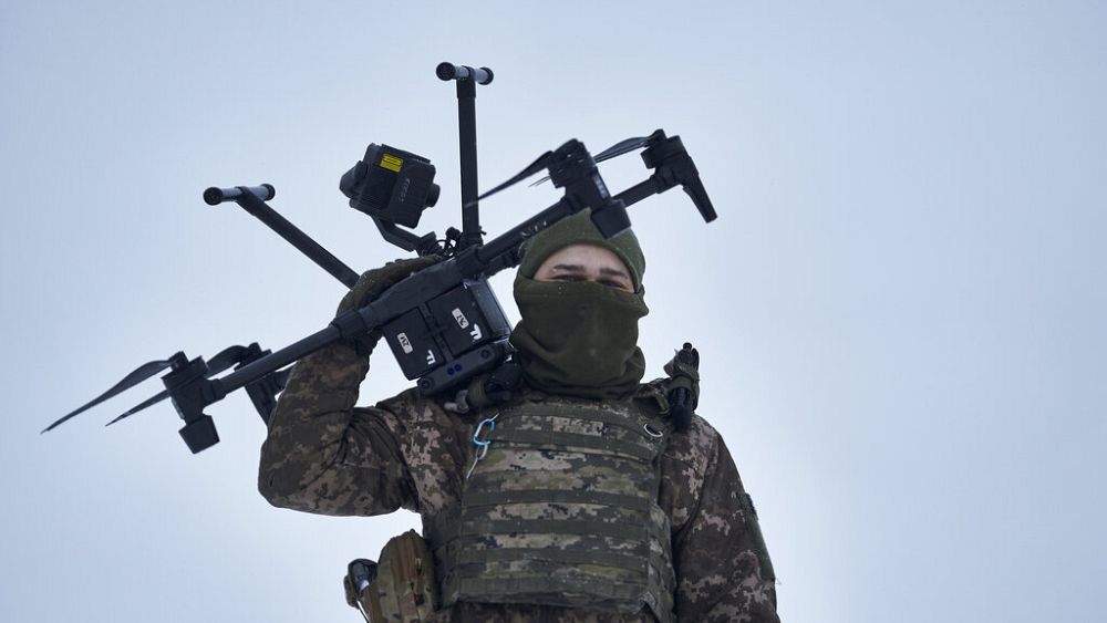 Guerre d'Ukraine : Moscou déjoue l'attaque d'un drone, Kiev revendique un succès en première ligne, un e-mail du ministère de la Défense britannique échoue