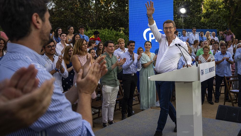 L'Espagne se prépare à un changement économique et social majeur si les conservateurs remportent les élections