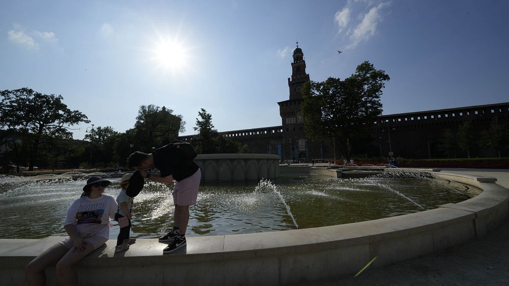 L'Italie émet une alerte rouge pour 16 villes alors que les températures atteignent des niveaux record