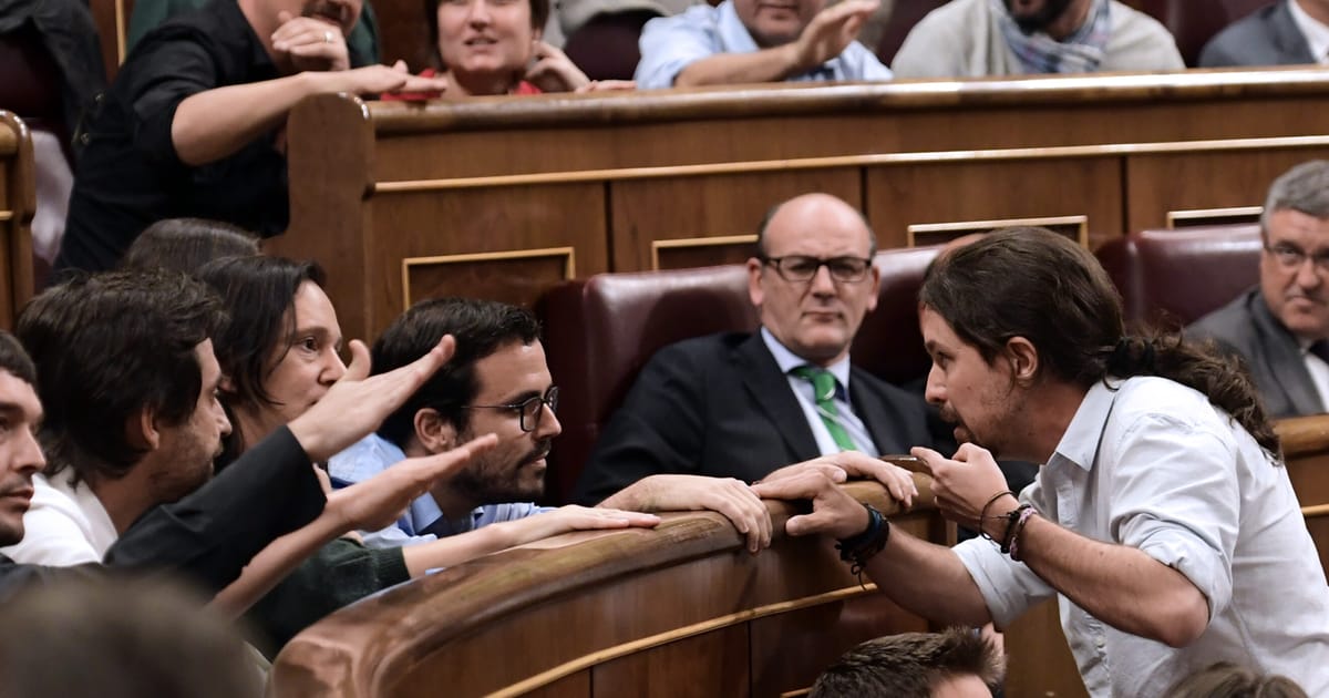 L'alliance de gauche et Podemos s'apprêtent à unir leurs forces avant les élections anticipées en Espagne￼