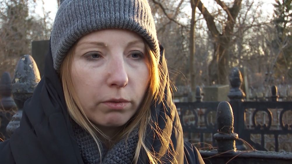 L'écrivaine ukrainienne Victoria Amelina décède après l'attaque d'un missile contre une pizzeria à Kramatorsk