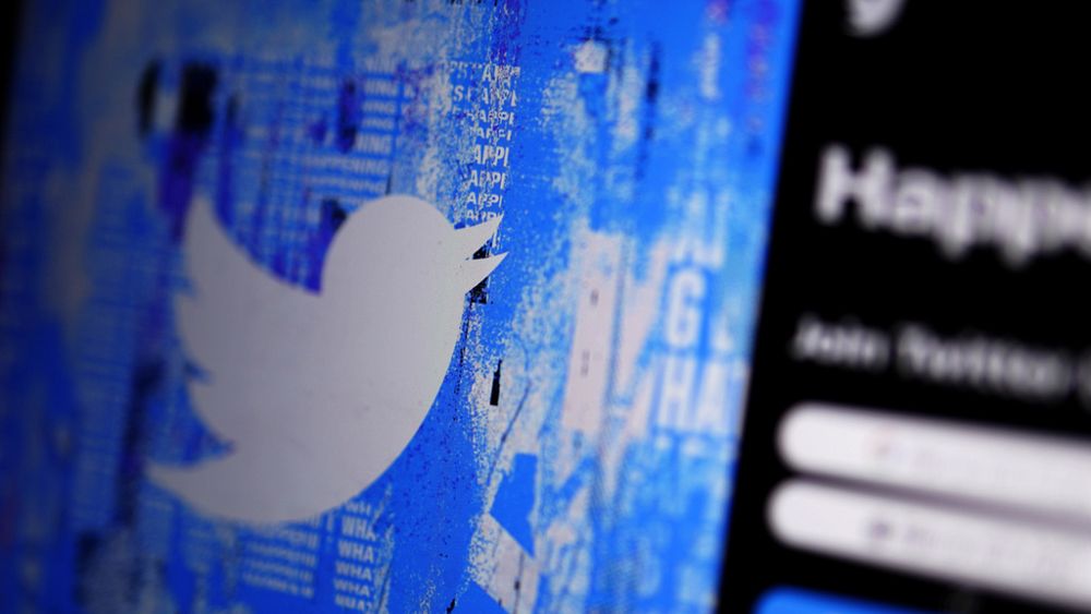 Les autorités françaises interdisent Twitter Blue aux candidats politiques avant les élections