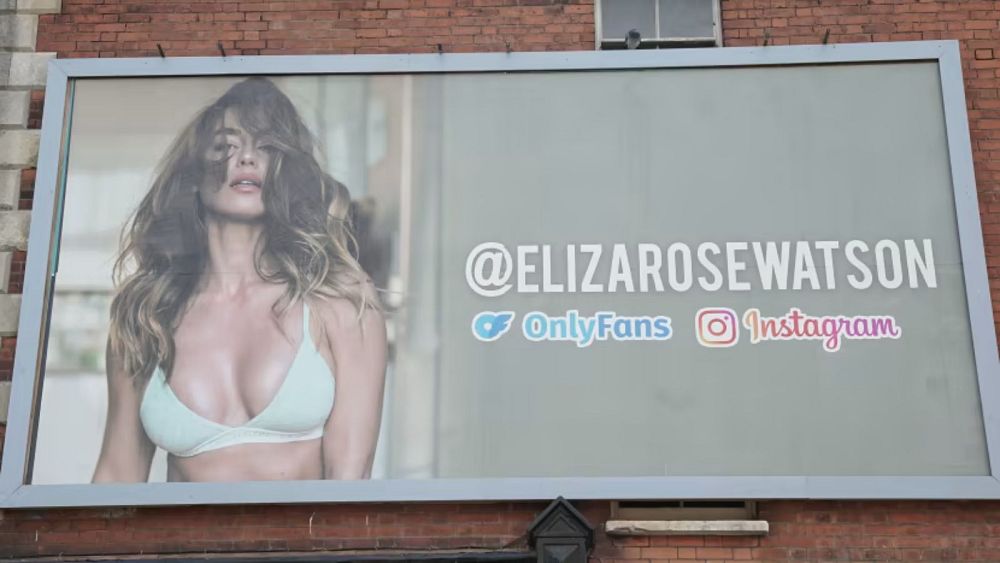 Les panneaux d'affichage mettant en vedette le modèle OnlyFans ont été jugés "pas ouvertement sexuels" par l'organisme de surveillance de la publicité britannique