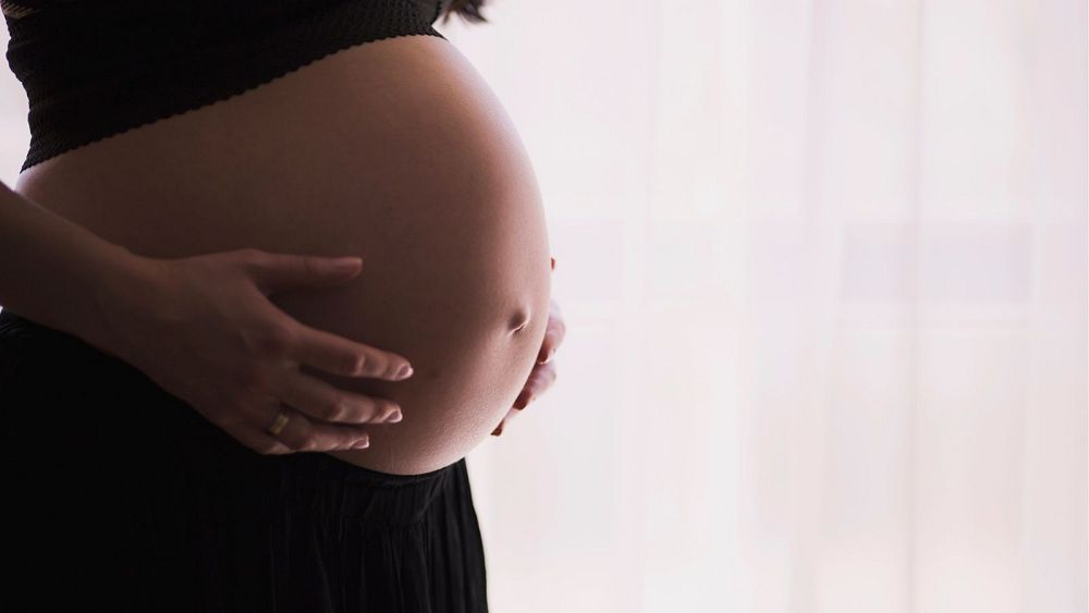 Les greffes d'utérus sont déjà une réalité.  Qu'est-ce que cela signifie pour les femmes transgenres de tomber enceinte ?
