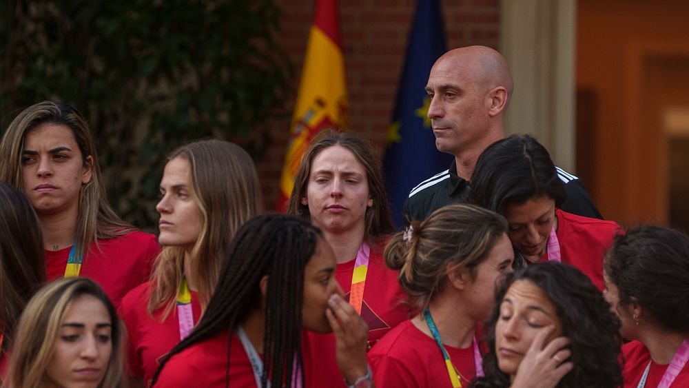 Pourquoi un baiser n'est pas qu'un baiser : le président du football espagnol Luis Rubiales doit démissionner