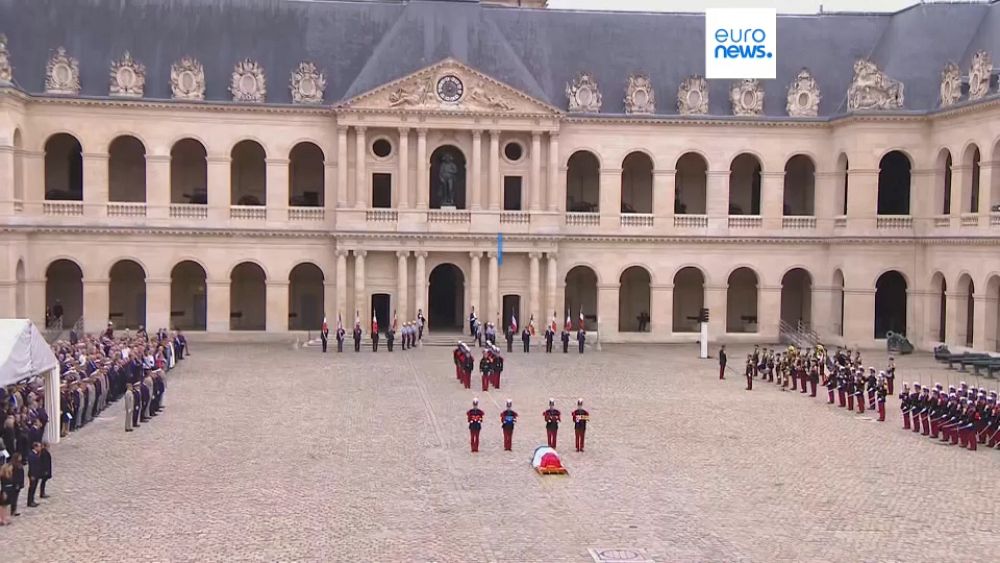 La France rend hommage au général chargé de la reconstruction de la cathédrale Notre-Dame