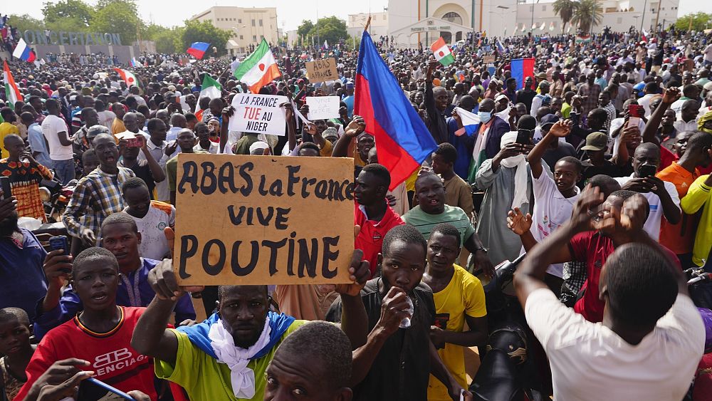 Que pourrait signifier le coup d'État militaire au Niger pour l'Europe et l'Occident ?