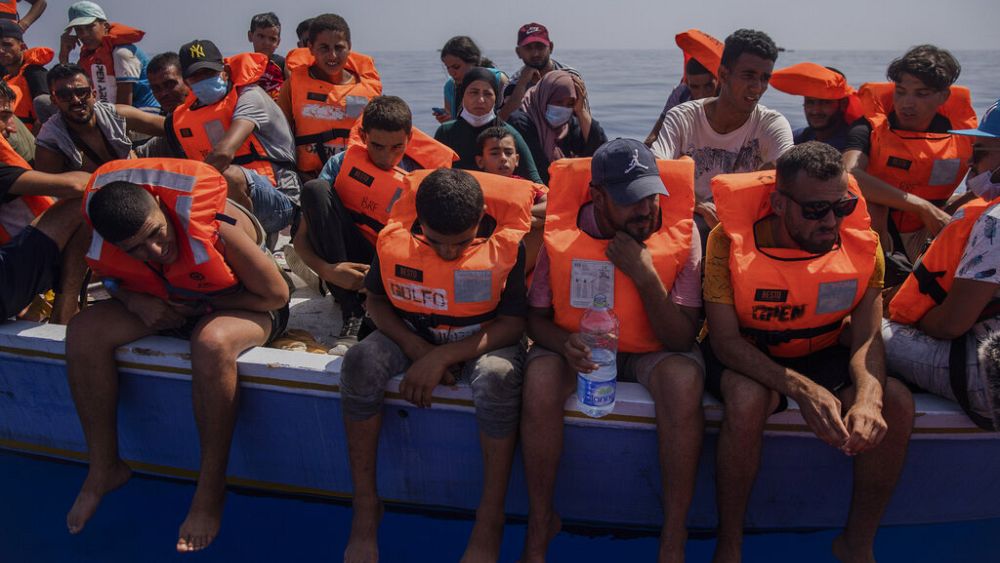 Près de 7 000 personnes arrivent sur l'île italienne en moins de 24 heures