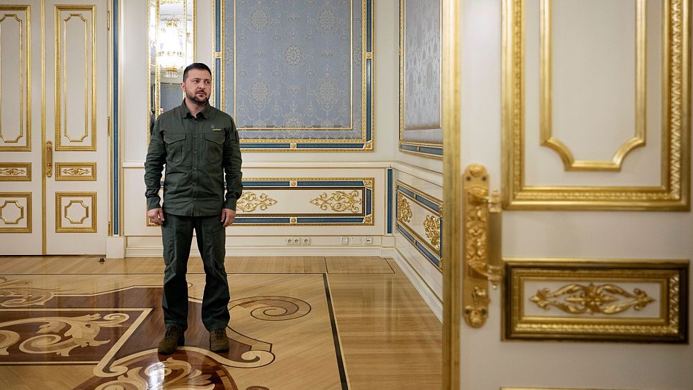 Guerre en Ukraine : les forces armées ukrainiennes avancent alors que Zelensky renouvelle ses appels à l’aide étrangère