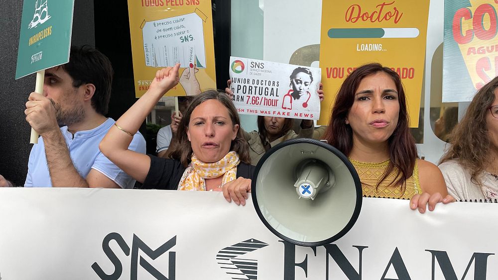 « Il y a un exode » : les médecins portugais luttent contre la pénurie de main-d'œuvre