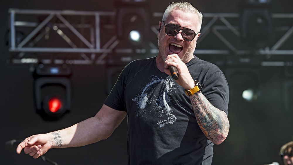 Le chanteur de Smash Mouth, Steve Harwell, est décédé à l'âge de 56 ans.
