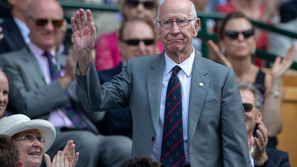 Le grand footballeur anglais Sir Bobby Charlton est décédé à 86 ans