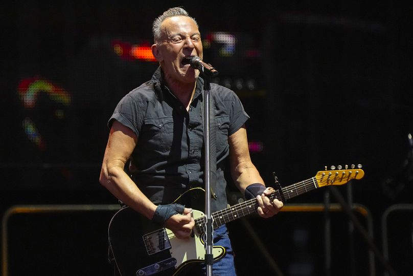 Bruce Springsteen et le E Street Band se produisent le mercredi 9 août 2023 au Wrigley Field à Chicago.