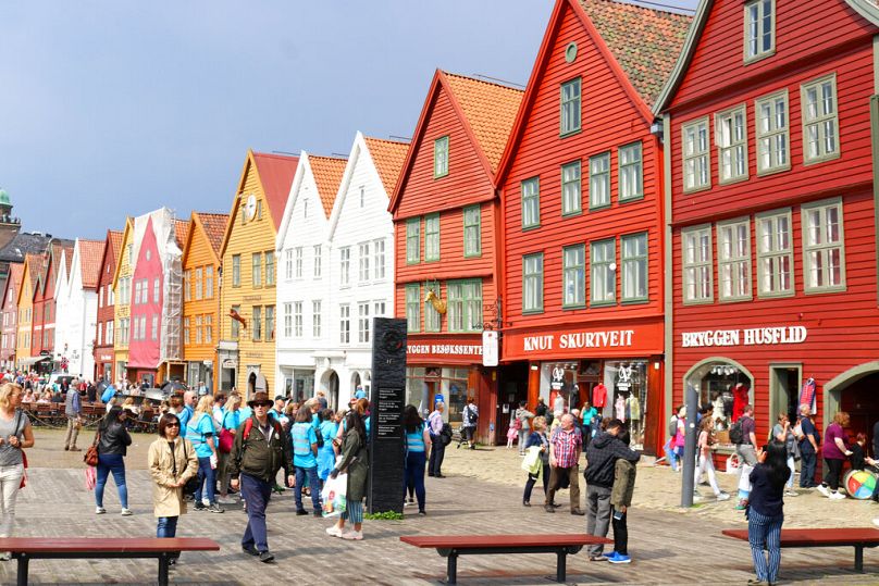 Des études réalisées à Bergen, en Norvège, montrent que les passagers ne dépensent pas autant qu'on pourrait le penser dans les ports.