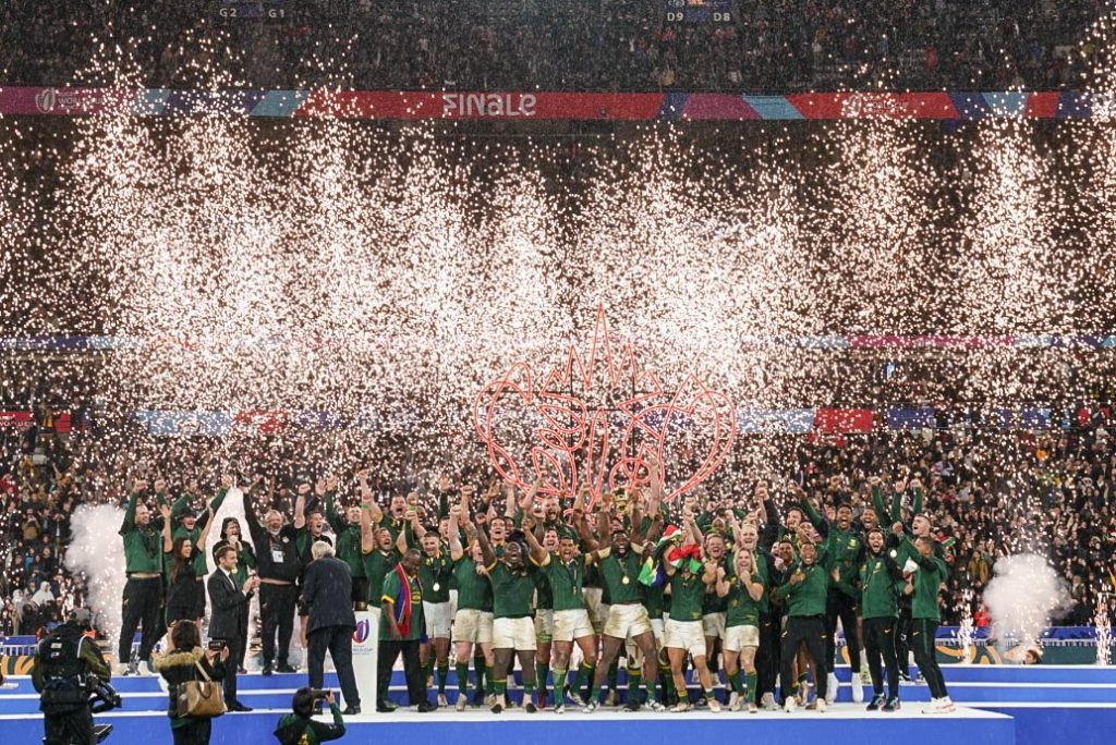 Merci à toutes celles et à tous ceux qui ont œuvré au succès de cette Coupe du monde de rugby que la France était fière d’accueillir.
Une pensée pour notre équipe ce soir.
Félicitations à l’Afrique du Sud pour sa victoire. Well done @CyrilRamaphosa!