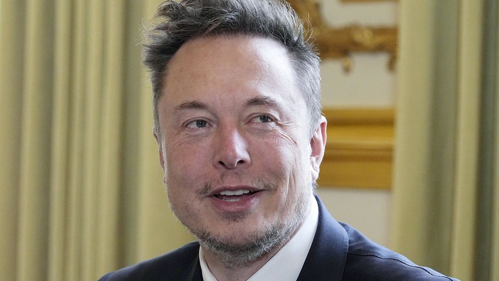 Musk's X, anciennement Twitter, a modifié la façon dont il affiche les articles d'actualité en supprimant les titres