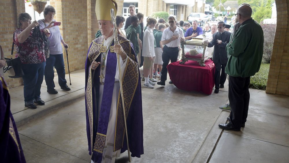 Le pape François limoge un critique conservateur de son poste d'évêque du Texas