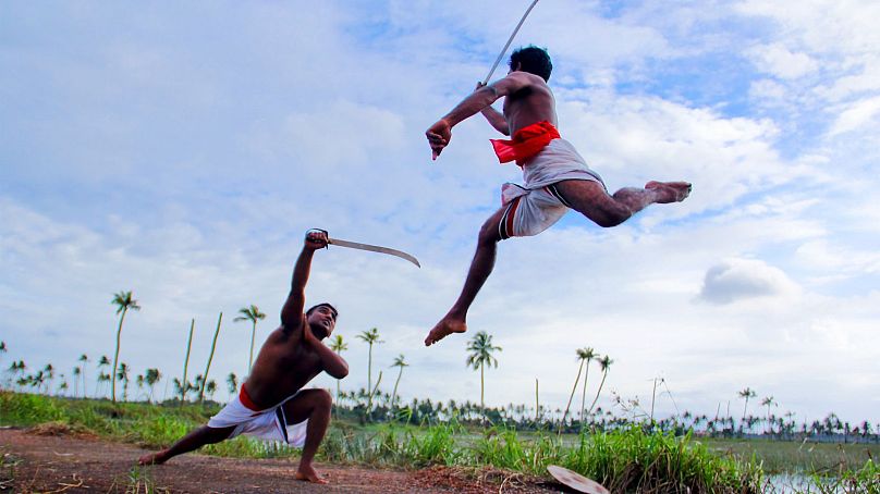 Le Kalarippayattu, originaire du Kerala, est souvent considéré comme le premier art martial original.