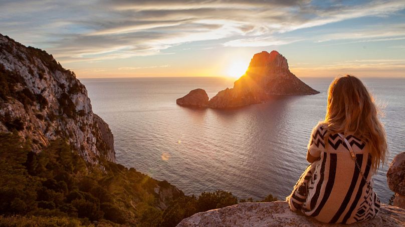 Ibiza est célèbre pour ses couchers de soleil spectaculaires.