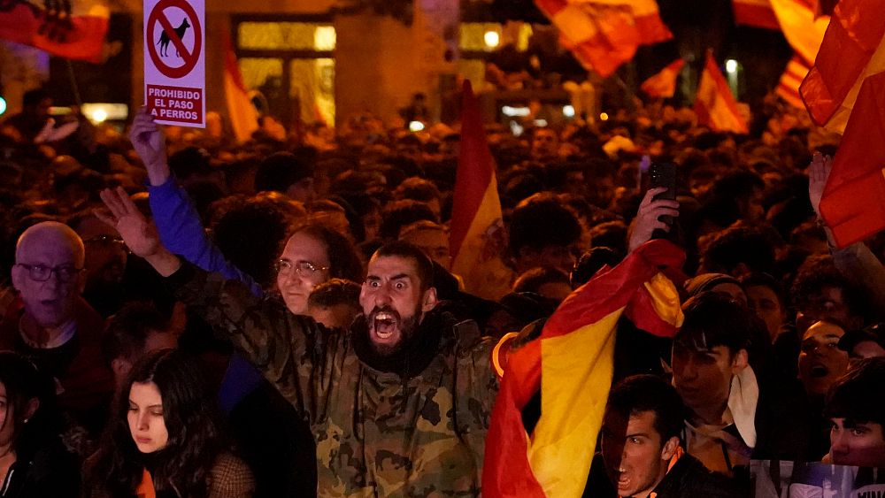 L'Espagnol Sanchez s'apprête à être réélu Premier ministre en raison de la colère suscitée par l'accord d'amnistie catalan.