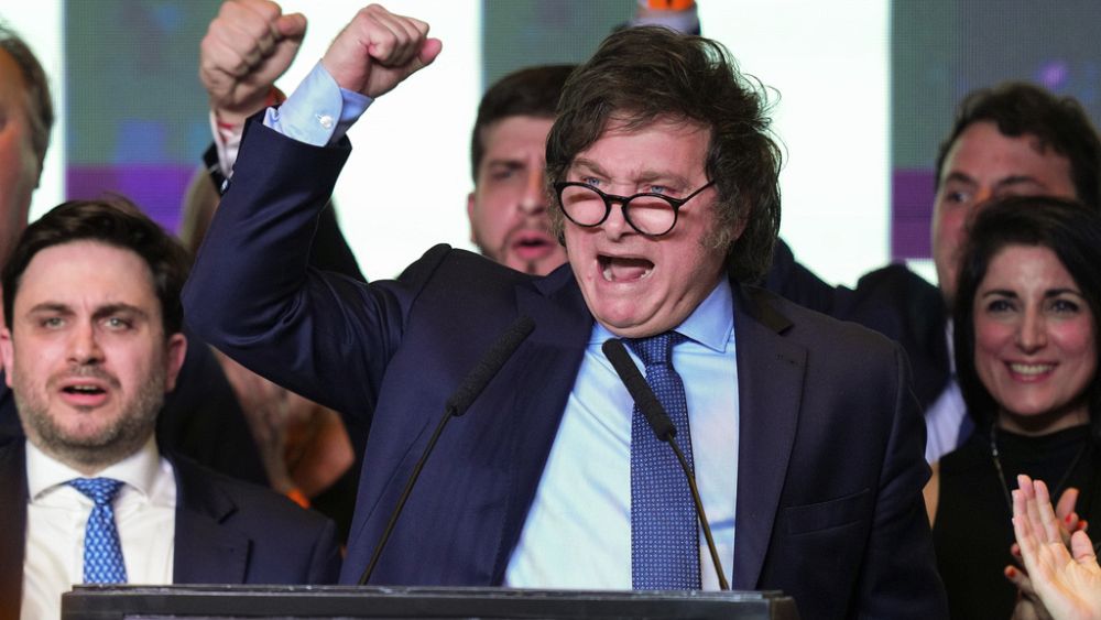Qui est le nouveau président argentin controversé des tronçonneuses, Javier Milei ?