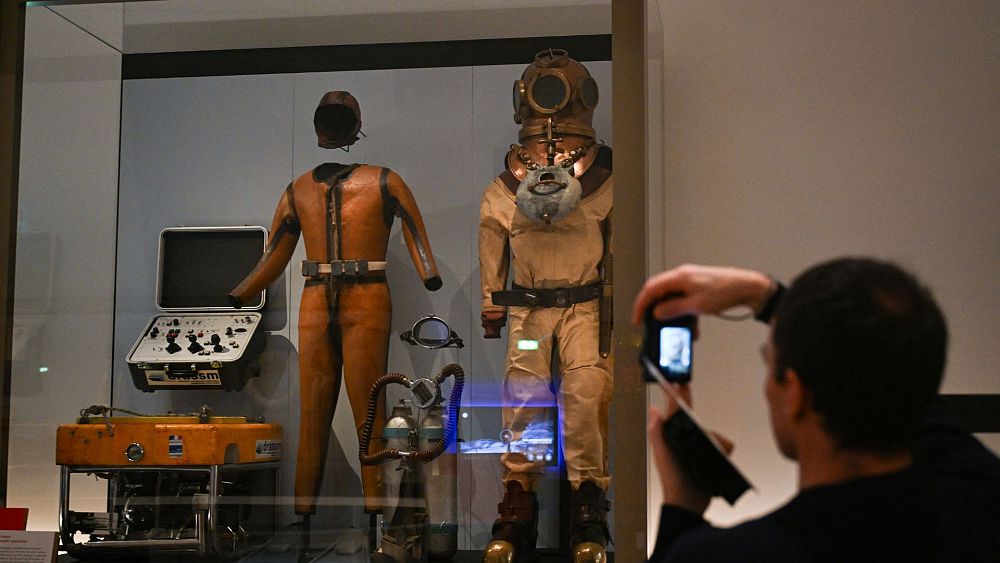 Des figures de proue de Napoléon pour modéliser des navires de guerre : à l'intérieur du Musée maritime récemment rouvert à Paris