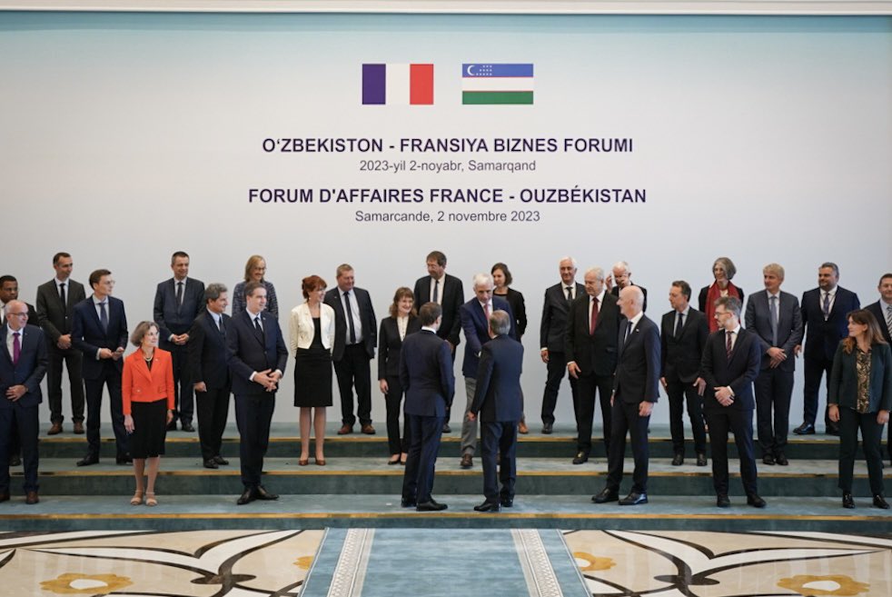 À Samarcande, accompagné par de nombreuses entreprises françaises, je suis venu témoigner du potentiel de coopération entre nos pays.

Nos relations économiques avec l’Ouzbékistan connaissent un véritable essor. Aujourd’hui nous les ancrons dans le temps.