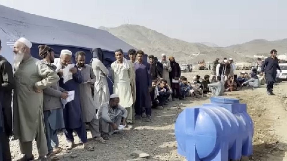 Le Pakistan expulse 165 000 migrants afghans vers l'Afghanistan