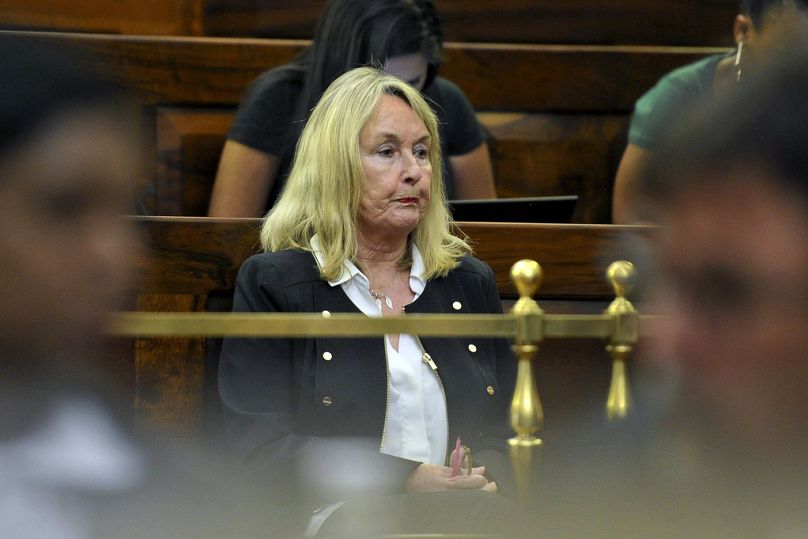 DOSSIER – June Steenkamp, mère de Reeva Steenkamp, devant la Haute Cour d'appel de Bloemfontein, Afrique du Sud, le vendredi 3 novembre 2017.