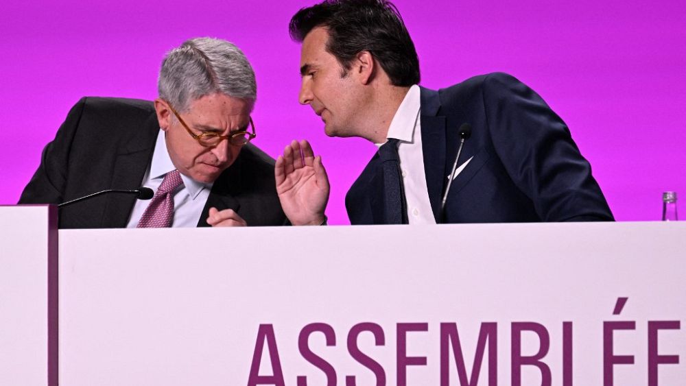 Le géant français des médias Vivendi finalise le rachat de son rival Lagardère