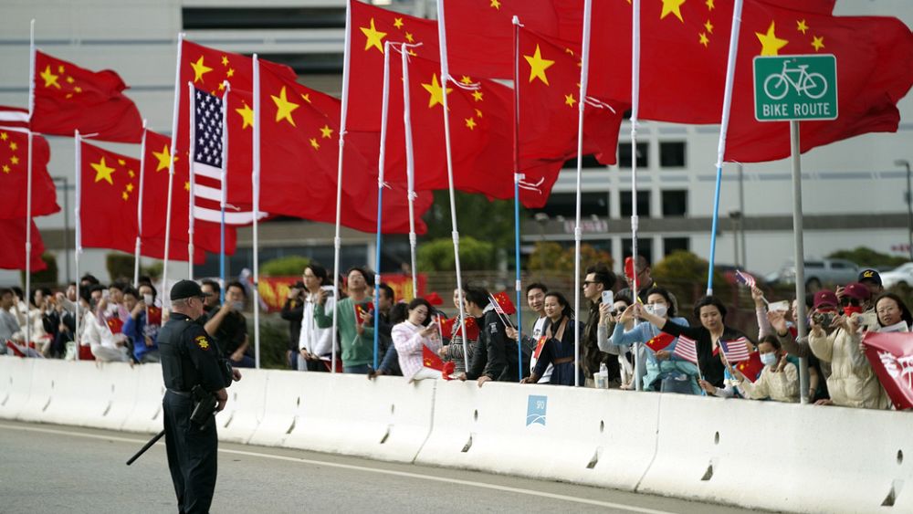 Le président Joe Biden dit vouloir que les communications entre les États-Unis et la Chine reviennent à la « normale »