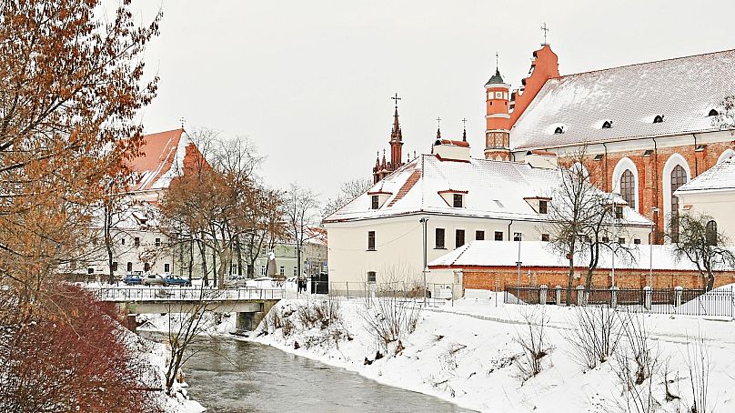 Une scène enneigée à Vilnius, Lituanie