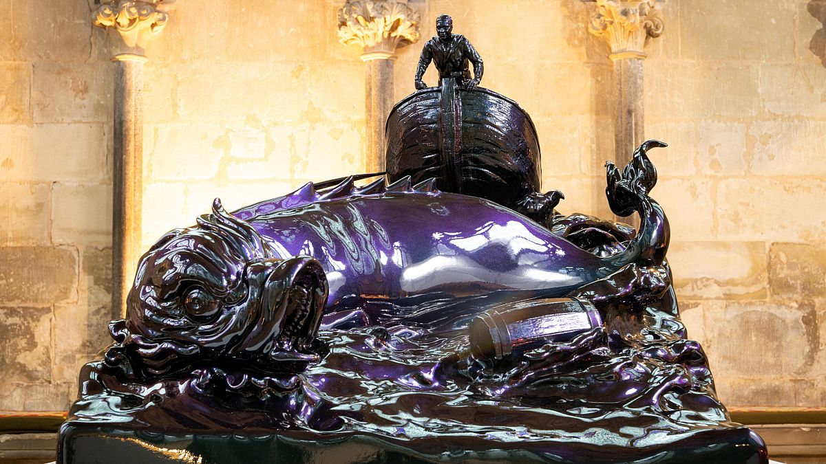 L'artiste Shezad Dawood explore la migration et le changement climatique à la cathédrale de Salisbury