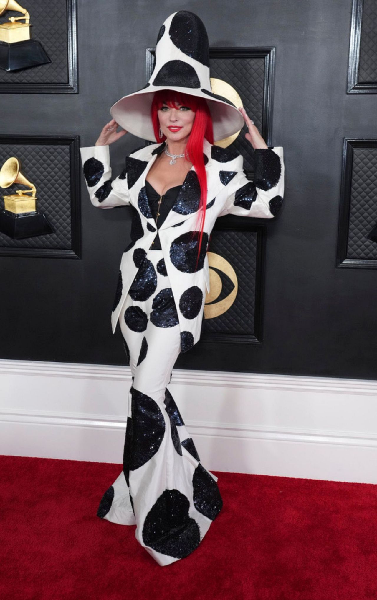 Shania Twain arrive à la 65e cérémonie annuelle des Grammy Awards, le dimanche 5 février 2023, à Los Angeles.