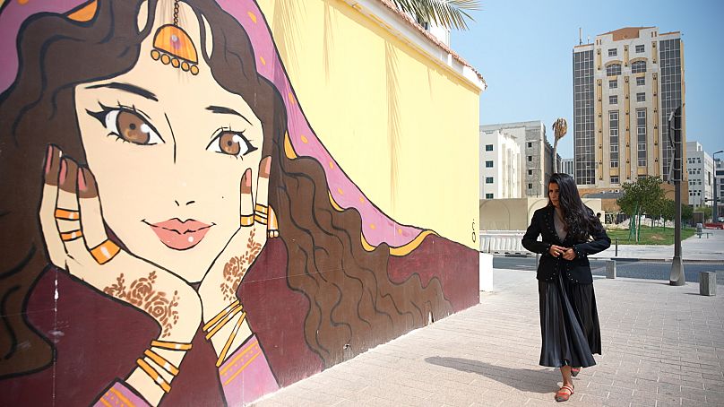 Alya encourage les artistes de tous horizons à postuler à JEDARIART toute l'année pour créer des peintures murales