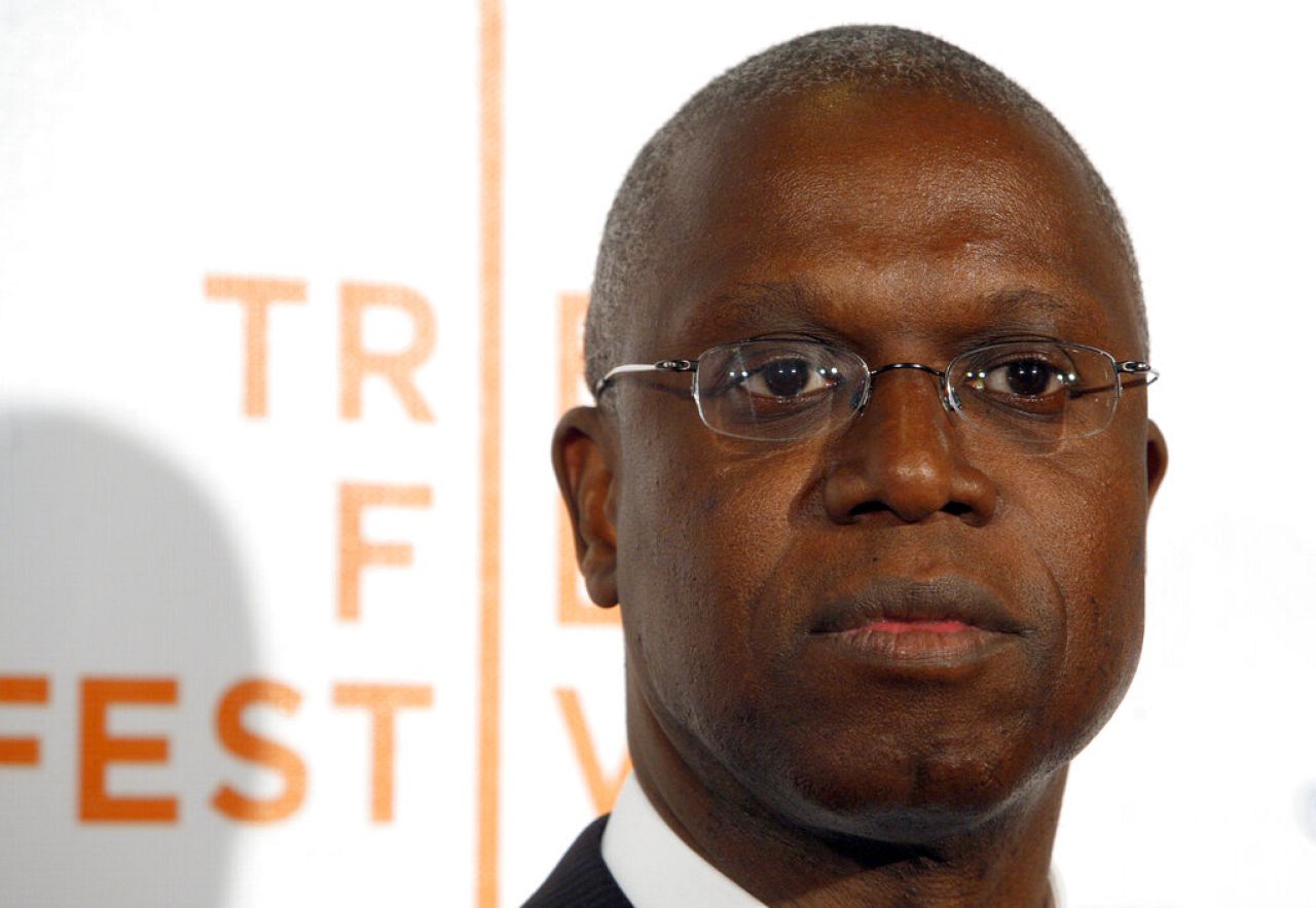 Andre Braugher arrive à la première de