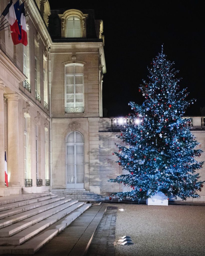 Bonnes fêtes à tous et joyeux Noël à nos compatriotes qui s’apprêtent à le célébrer.