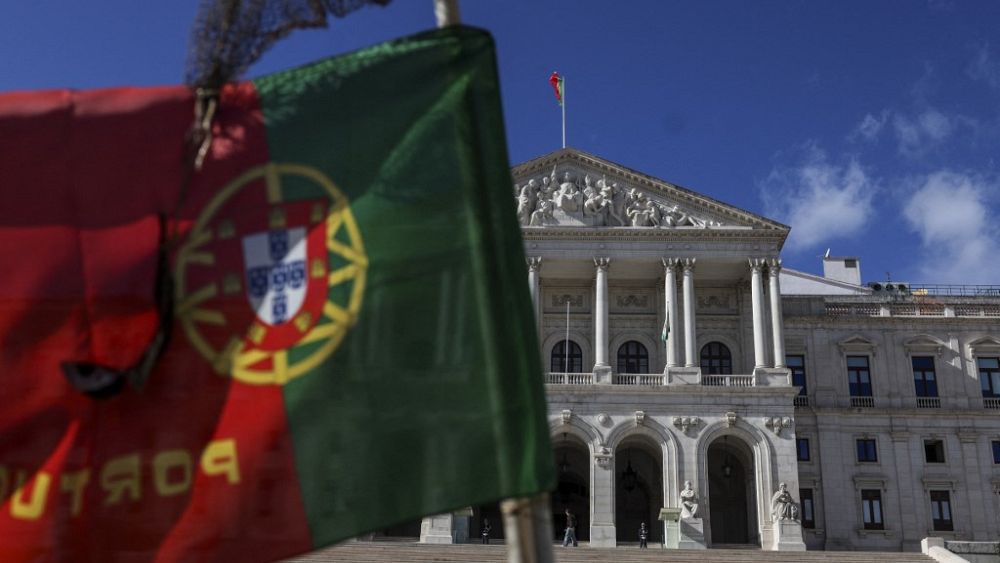 Exclusif : un sondage montre que les électeurs portugais soutiennent les élections anticipées au milieu d'un scandale de corruption au sein du gouvernement