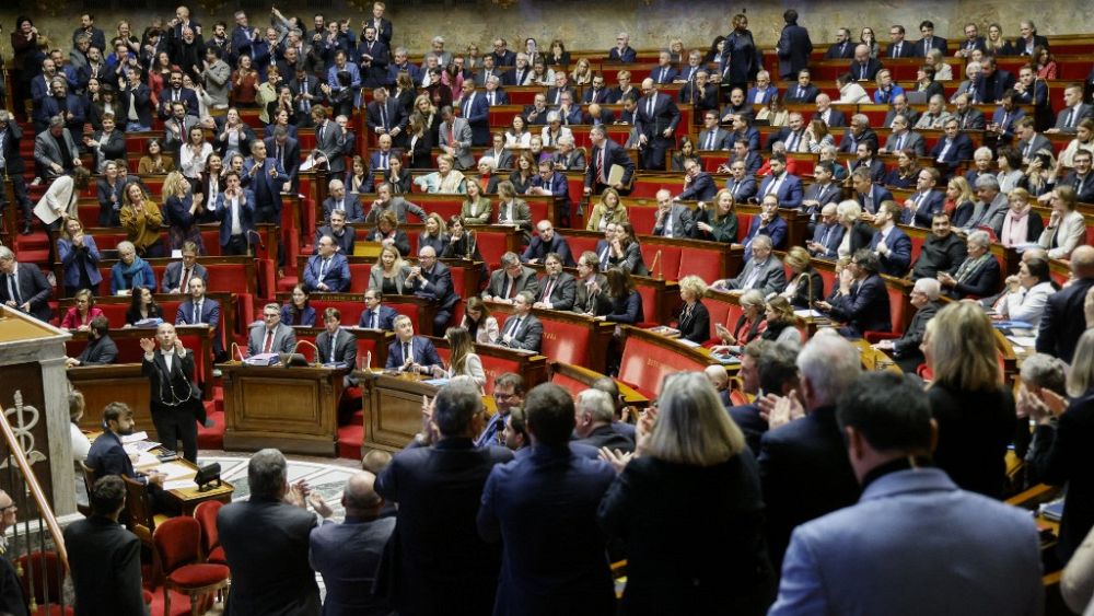 Les députés de l'opposition française rejettent sans débat le projet de loi clé du gouvernement sur l'immigration