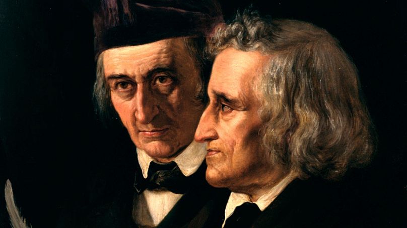 À droite : Jacob Grimm ; à gauche : Wilhelm Grimm