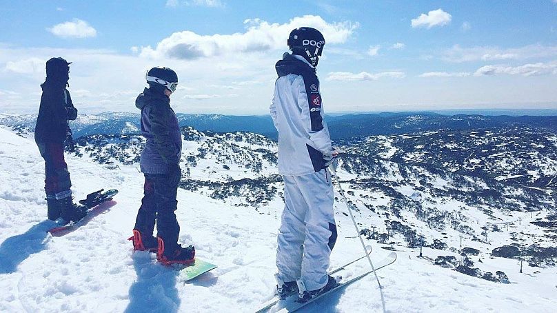 Le ski hors pointe est un avantage majeur d'être un nomade numérique dans une station de ski.