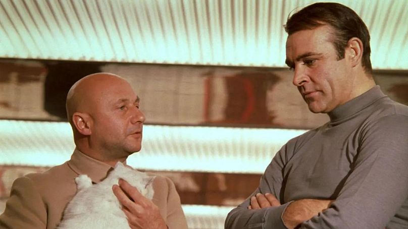 Tu ne vis que deux fois