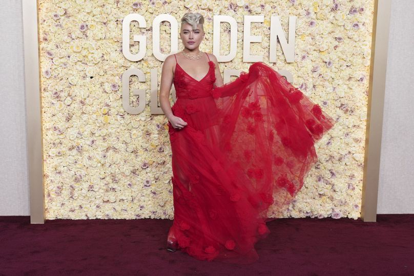 Florence Pugh arrive à la 81e cérémonie des Golden Globe Awards, le dimanche 7 janvier 2024, au Beverly Hilton de Beverly Hills, en Californie.