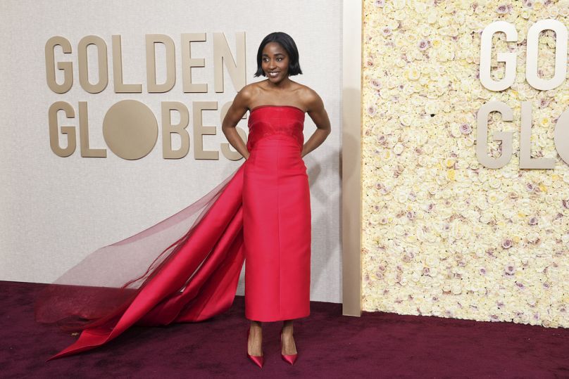 Ayo Edebiri arrive à la 81e cérémonie des Golden Globe Awards, le dimanche 7 janvier 2024, au Beverly Hilton de Beverly Hills, en Californie.