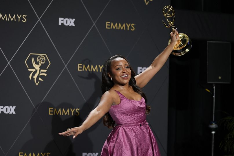 Quinta Brunson, lauréate du prix de l'actrice principale exceptionnelle dans une série comique pour