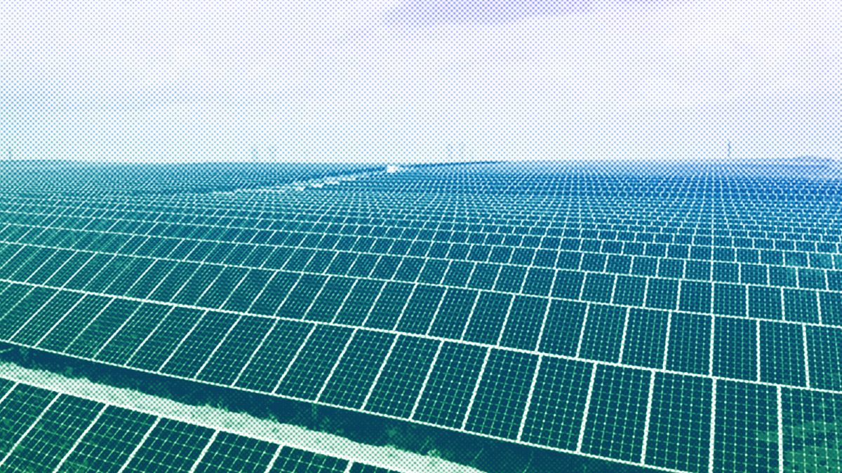A solar farm west of Rio Rancho, NM, June 2021