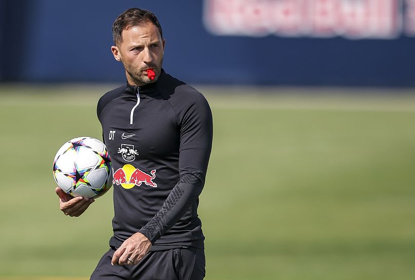 De nombreux managers du Red Bull Leipzig ont suivi la philosophie « Red Bull », selon l'analyste du football allemand Jasmin Baba.