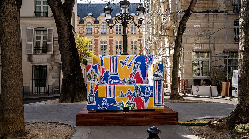 Un modèle de canapé surdimensionné